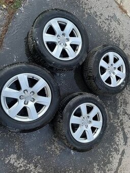 Predam elektrony Audi R17