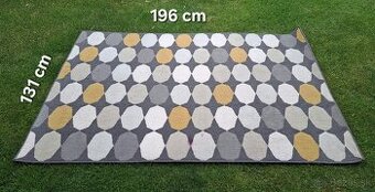 Predam koberec 196x131 cm.