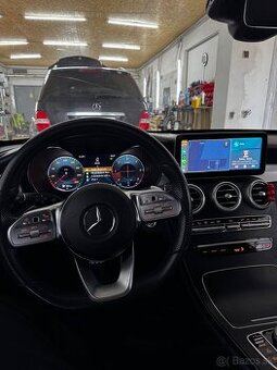 CarPlay / cúvacia kamera Mercedes