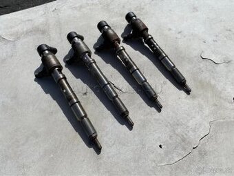 Kúpim vstrekovac 1.6 TDi 03L130277B