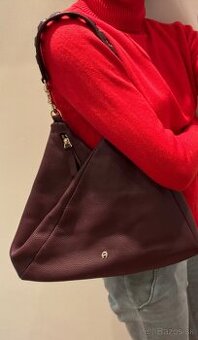 Kabelka Aigner