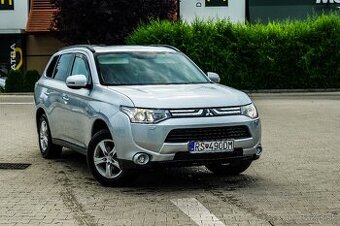 Mistubishi Outlander 7 miestna verzia