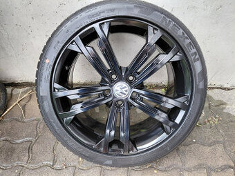 18" VW Golf GTI - SEVILLA
