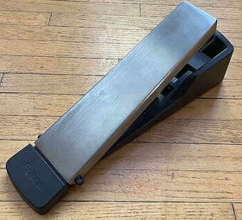 Roland FD1 a KT1 pedale k bicim