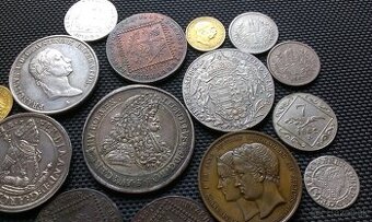 Staré mince a bankovky