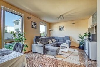 REZERVOVANÉ 5 izbový poschodový drevodom v obci Cífer