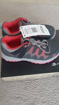 Dievčenské topánky Alpine Pro v. 33 nové