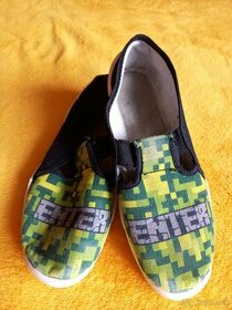 Chlapčenské papuče v. 33