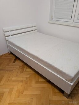 Široká posteľ 120cm