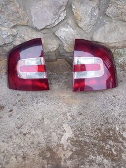 Zadne svetlá octavia 2 combi