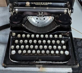 Písací stroj Underwood