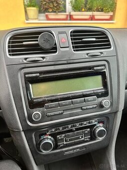 VW RCD 310 AUTORÁDIO