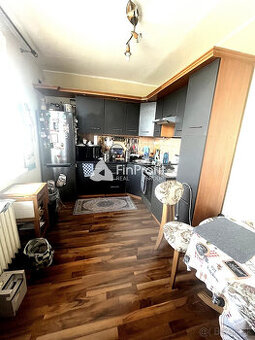 Predám 2-izbový byt v centre Nitry – 58 m² balkón