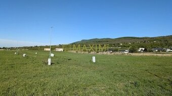 Stavebný pozemok 720 m2 v Štitároch