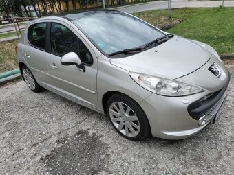 Peugeot 207 1.6 THP - GT verzia Le Mans
