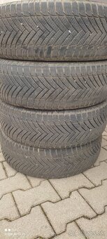215/60/R17