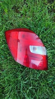 Škoda Fabia 2 zadne svetlo