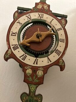 Hodinky drevéné vintage