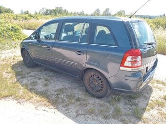Opel Zafira 1,6 Ecotec benzín