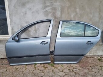 Škoda Octavia 2 sedan ľavé dvere