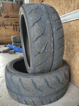 Toyo R888R 235/35 R19