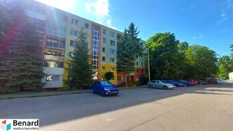 VEĽKÝ 95 m2, 4 IZBOVÝ BYT, NA PREDAJ, UL. A. MATUŠKU, PREŠOV