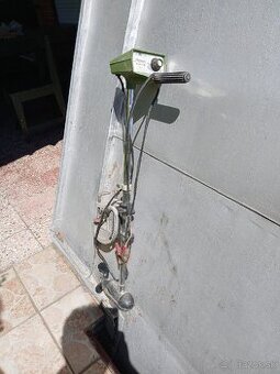 Lodný elektrický motorček na 3 rychlosti
