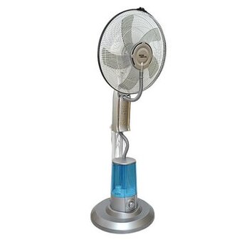 Stojanový ventilátor so zvlhčovačom vzduchu ako vodná para