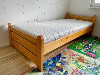 Drevená posteľ s matracom 90x x200 cm