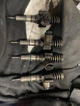 Vstrekovace 03G130073G 4ks 2.0tdi 16v 103kw bosch