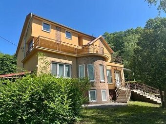 Rekreačná chata v lokalite Kováčovské kopce pri obci Chľaba