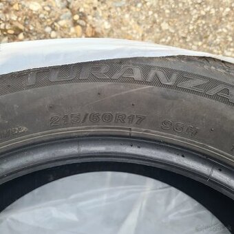 Pneumatiky 215/60 R17