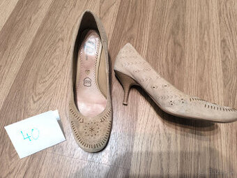 Bežové polotopánky