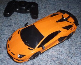 RC MODEL LAMBORGINI AVENTADOR SVJ 1:24
