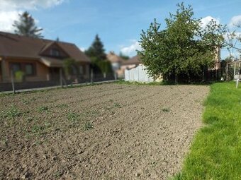 Pozemok pri Senci na predaj - 1