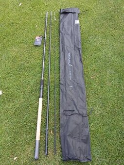 Predám feeder 150-200g  4.2m