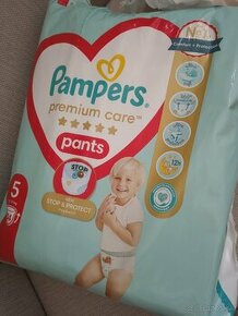 Plienky pants Pampers, Babylove