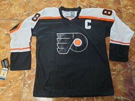 Philadelphia Flyers -  Eric Lindros - 1