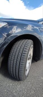 235/40/R18
