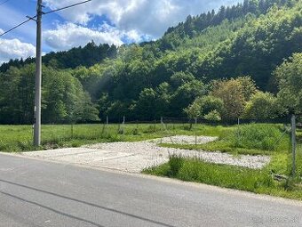 Na predaj jedinečný stavebný pozemok pri lese, Zubák