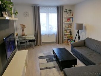 PRENÁJOM 2 IZBOVÝ BYT V BLÍZKOSTI CENTRA V TRNAVE