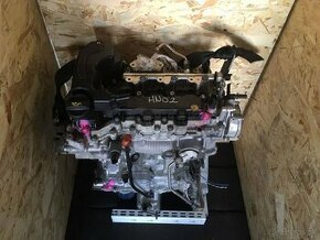 Peugeot 2008 3008 5008 1.2 motor HN02