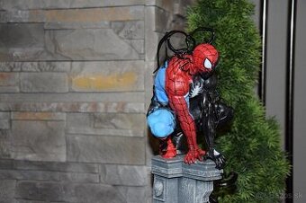 Spider-Man & Venom LED osvetlena figurka