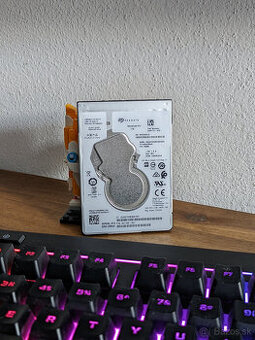1TB Seagate Barracuda 2.5" HDD • 7200RPM • 100% stav (SMART