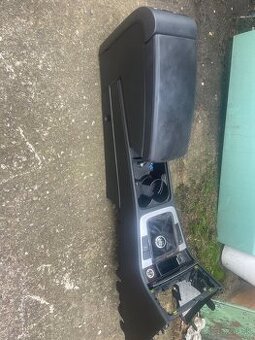 Lakťová opierka VW passat b6