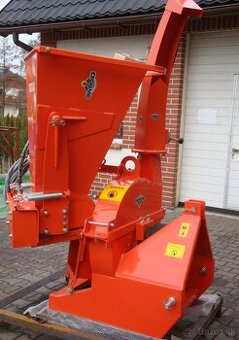 Štiepkovač za traktor