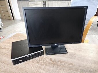 Mini PC s monitorom