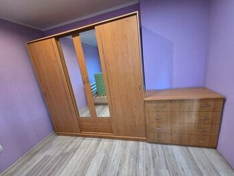 Skriňa a posteľ 2ks