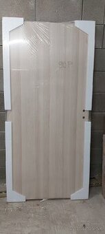 nové plné interiérové dvere 90 pravé + obložková zárubňa