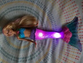 Barbie blikajúca morská panna